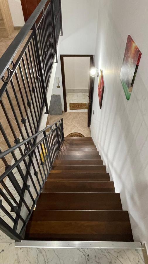 Casa Vacanze Antico Cortile Delle Palme Villa Villagrazia Di Carini Dış mekan fotoğraf