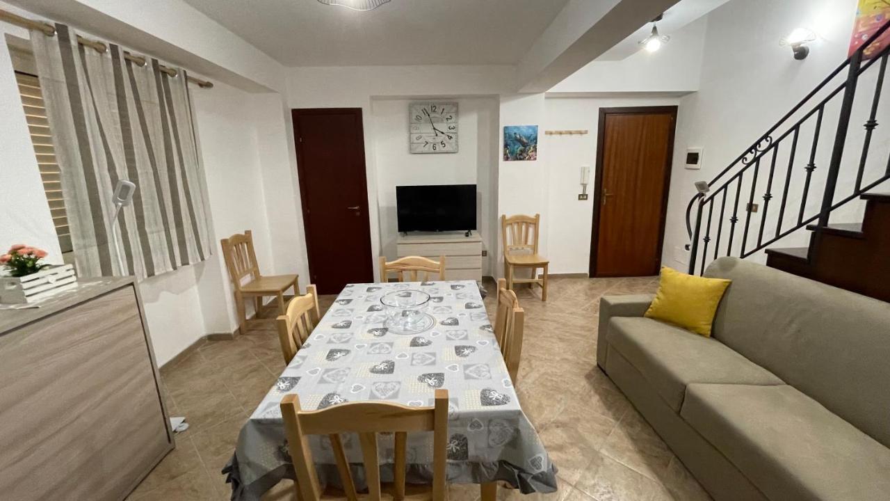 Casa Vacanze Antico Cortile Delle Palme Villa Villagrazia Di Carini Dış mekan fotoğraf