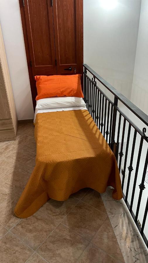 Casa Vacanze Antico Cortile Delle Palme Villa Villagrazia Di Carini Dış mekan fotoğraf