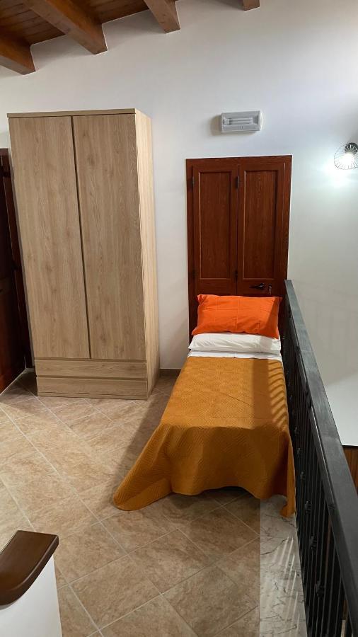 Casa Vacanze Antico Cortile Delle Palme Villa Villagrazia Di Carini Dış mekan fotoğraf